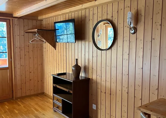 L'auberge De La Combal Hotel *