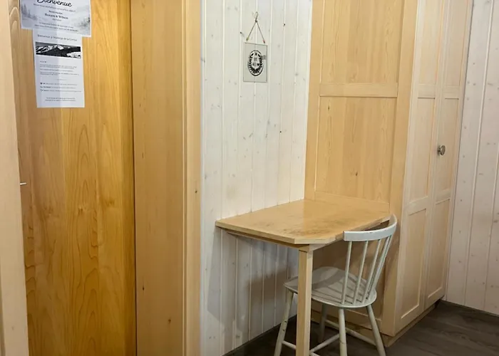 L'auberge De La Combal 酒店