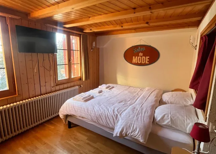 Hotel L'auberge De La Combal *