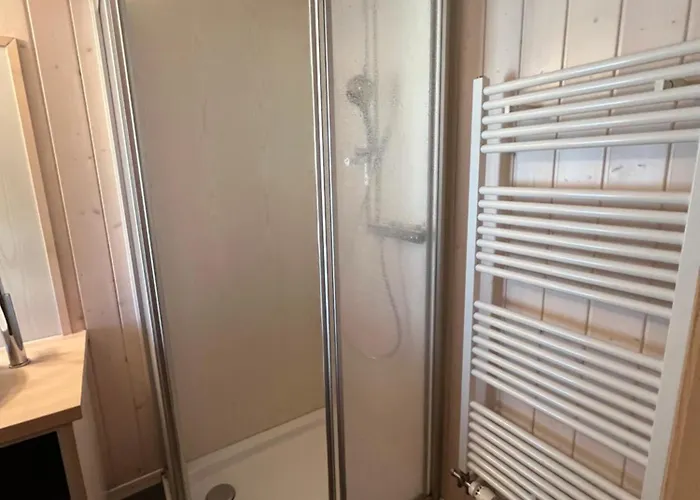 L'auberge De La Combal Hotel *